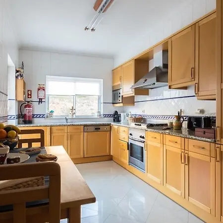 The Downtown * אלבופיירה