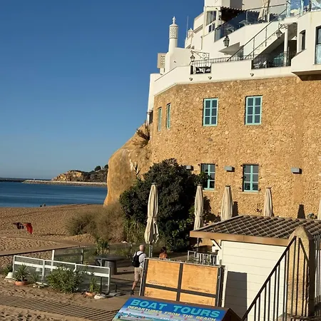 The Downtown Apartment *