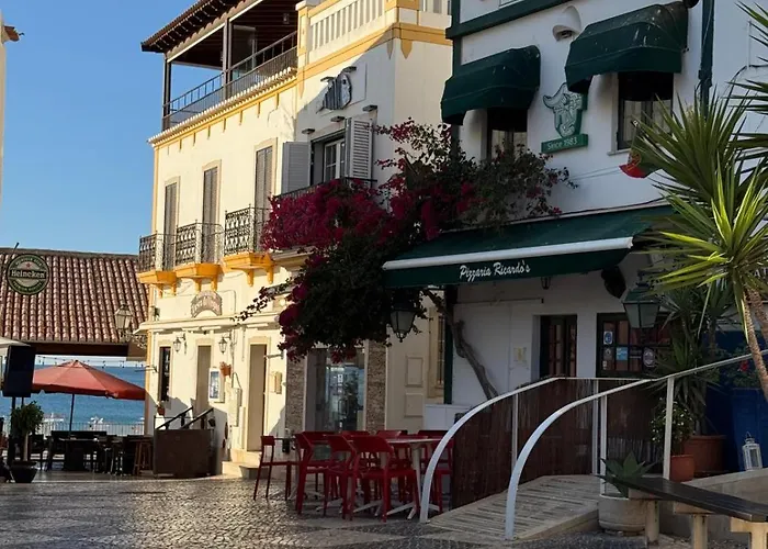 The Downtown Apartmán